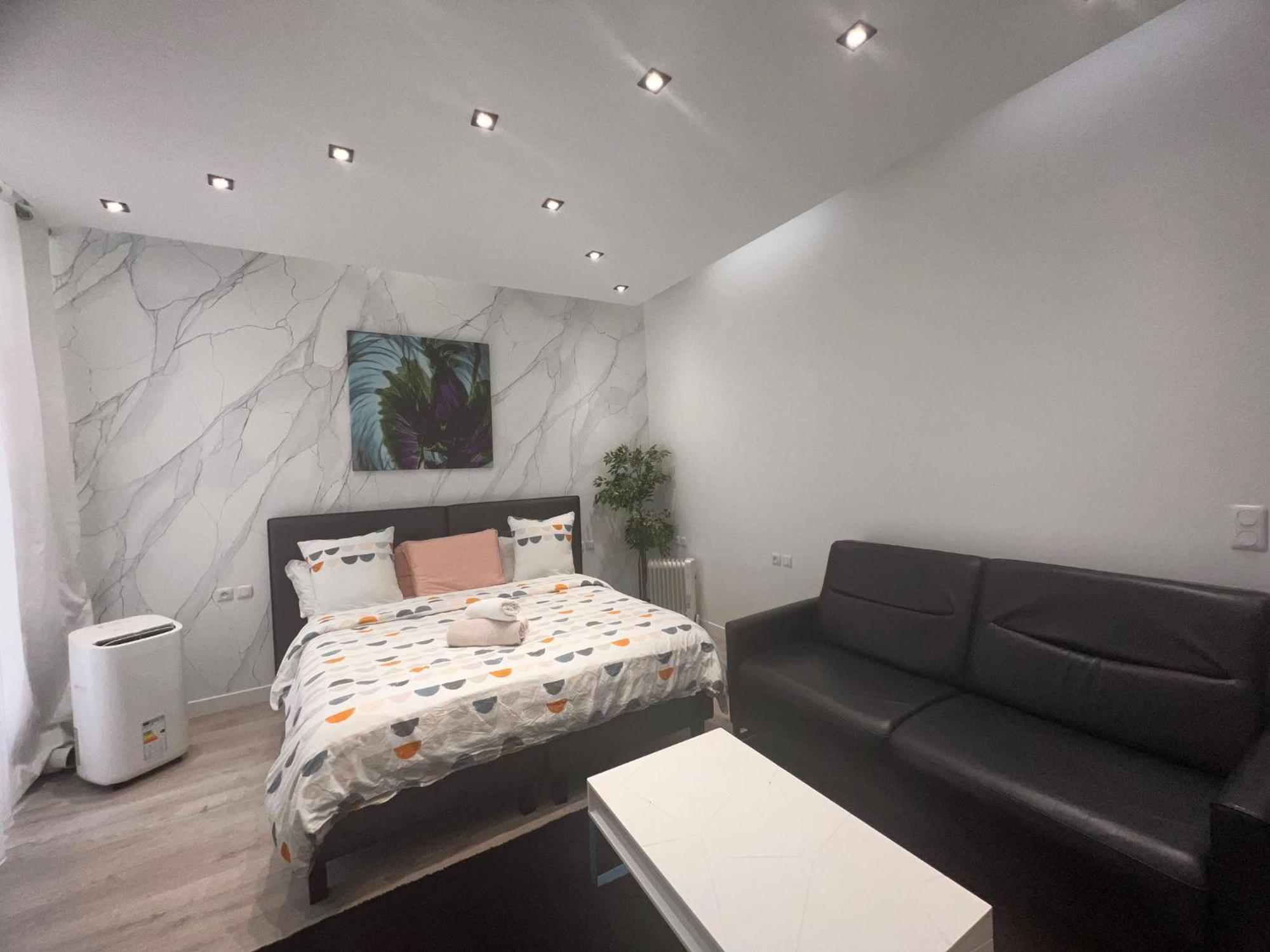 Cosy Champs-elysees - Hala Apartment Paris